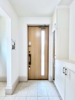 ց@KXXbg̓փhAɌ͂Ă܂