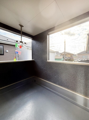 oRj[@}ȂVC̕ωɂSȃCi[oRj[