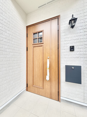 ց@؂ȉƑAqo}錺ցB֑O͉tŉJ~ĂĂGɂłB   