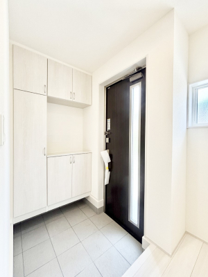 ց@ʔ͂Ƒ̎ʐ^G߂̃CeAŏIƂĉoł܂