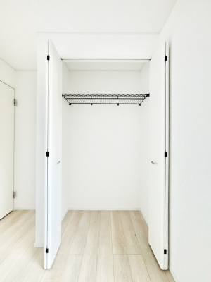 ���[�@�m���̃N���[�[�b�g�B���s��������̂Ō���̈ߗނ�����������܂�܂��B