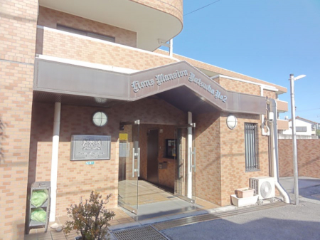 エントランス　外観 綺麗なエントランスは、居住者を優しく迎えいれてくれます  