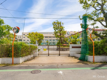 周辺環境　中学校 1800m 市川市立第六中学校