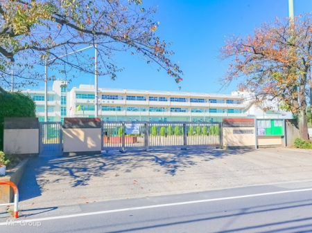 周辺環境　中学校 260m 戸田市立笹目中学校
