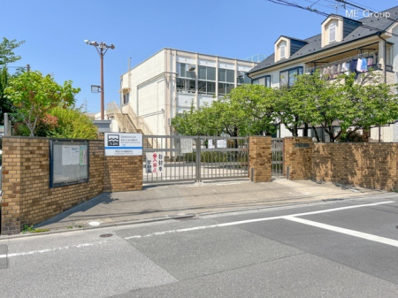 周辺環境　小学校 320m 足立区立東伊興小学校