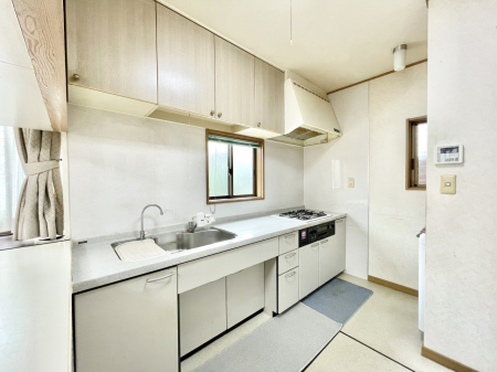Lb`@`kitchen`@ ɏW̓ƗLb`