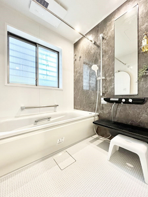 �����@����̔�����₷��؂ȃo�X�^�C���B�������Ƃ����C���y����Ŕ����Ƃ肽���ł��ˁI  