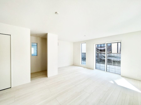 ̑ρ@Ƒ̏Ί炪RƐ܂ĂAȕ͋C̃_CjOɎdオĂ܂ 