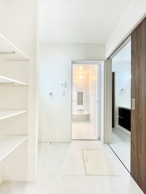 ̑@Ƃ̐ʃXy[XŒ̐gxxNN  