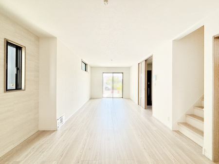 ���̑����ρ@�傫�ȑ��͊J���������o�A�����Ղ�̗z�����S�n�悭���K�Ɋ�������