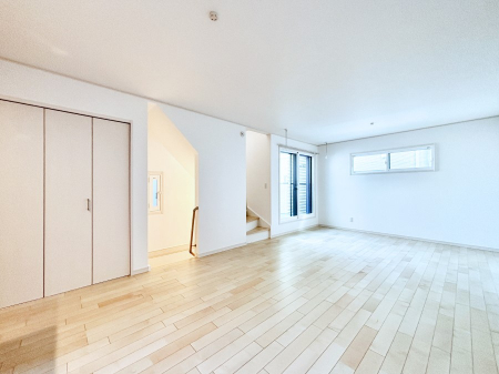 rO@u܁vuvƑƂ̃R~jP[V[܂郊rOCKiB 