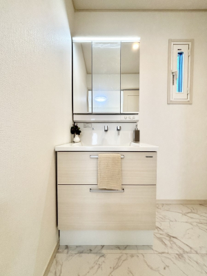 ʑEʏ@傫₷OʋŐʑ́AgȂ݃`FbN┧̂ɂ߂łB 