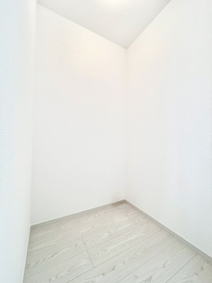 ̑@EH[NCN[[bg̊pŐԃXbL  