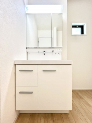 ���ʑ�E���ʏ��@�傫�����₷���O�ʋ��Ő�����������ʑ�́A�g�����Ȃ݃`�F�b�N�┧�̂������ɂ������߂ł��B 