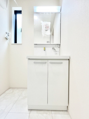 ���ʑ�E���ʏ��@��Ƃ�̐��ʃX�y�[�X�Œ��̐g�x�x���X���[�Y��