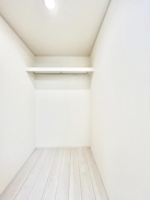 ���̑��@�ߗނ��n���K�[�Ɋ|�����܂܎��[�ł���WIC�B�ߗނ̐������ڂ����₷���ĕ֗��ł�