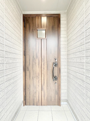 ց@֑O͉tŉJ~ĂĂGɂł