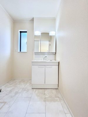 ʑEʏ@傫₷OʋŐʑ́AgȂ݃`FbN┧̂ɂ߂łB 