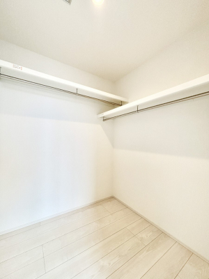 ̑@EH[NCN[[bgtŐԂLpł܂B