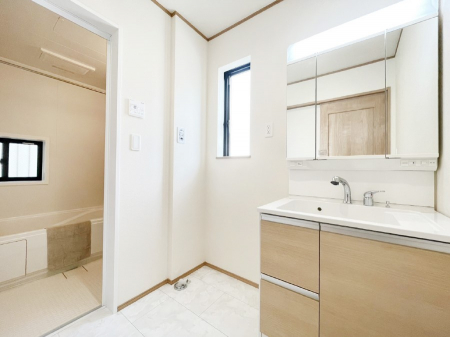 ̑@Ƃ̐ʃXy[XŒ̐gxxNN  