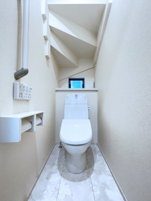 gC@gC1K2KꂼɔzuĂĂƂĂ֗łB 