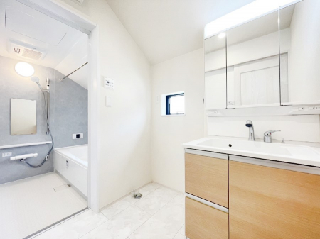 ̑@Ƃ̐ʃXy[XŒ̐gxxNN  