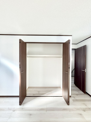 ���[�@�����Ղ�̎��[�X�y�[�X�ŉ��K�ɕ�点���� 