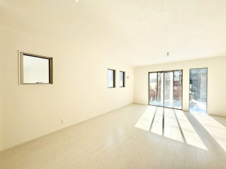 ���r���O�@�������������͋C�̂k�c�j�͉Ƒ��݂�Ȃ̉��K���  