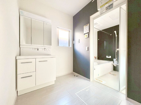 ���̑��@�������̂�����K��Ԃł��B�����̐g�x�x���C�����ǂ����g�������܂��B 