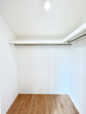 ̑@EH[NCN[[bgtŐԂLpł܂B