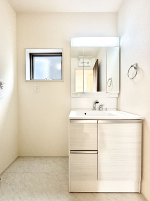 ���ʑ�E���ʏ��@�傫�����₷���O�ʋ��Ő�����������ʑ�́A�g�����Ȃ݃`�F�b�N�┧�̂������ɂ������߂ł��B 