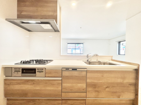 �L�b�`���@�������������I�ɁA�y�����I�V�X�e���L�b�`��