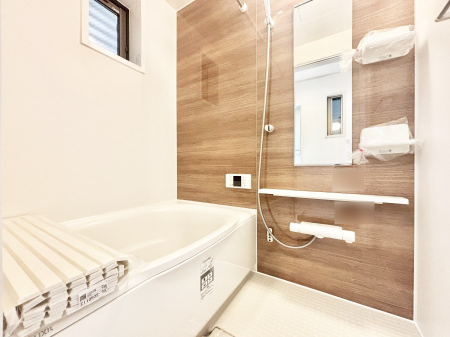 �����@����̔�������Ă���閾�邢�������̂���o�X���[��