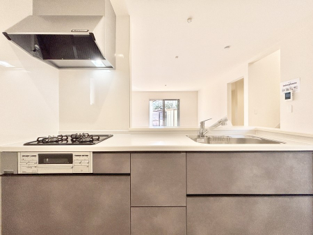 �L�b�`���@�������������I�ɁA�y�����I�V�X�e���L�b�`��  