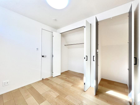 �q�������@�q�������ɂ��������߂Ȏ��[�X�y�[�X�����Ղ�̋���