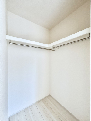 ̑@EH[NCN[[bgtŐԂLpł܂B