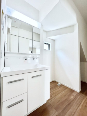 ʑEʏ@傫₷OʋŐʑ́AgȂ݃`FbN┧̂ɂ߂łB 