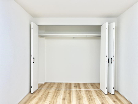 [@m̃N[[bgBŝŌ̈ߗނ܂܂B