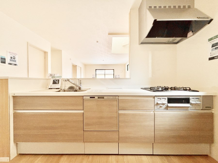 �L�b�`���@�������������I�ɁA�y�����I�V�X�e���L�b�`��