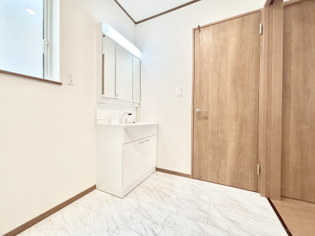 ʑEʏ@傫₷OʋŐʑ́AgȂ݃`FbN┧̂ɂ߂łB 