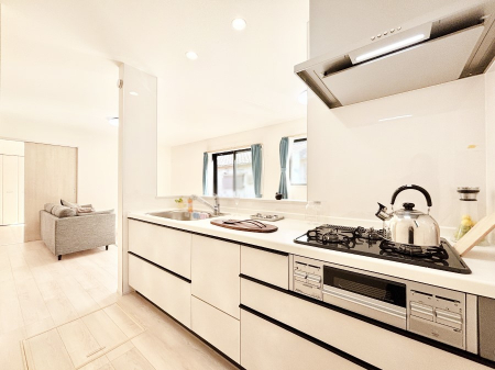 �L�b�`���@�J�E���^�[�z���Ɋy����������ׂ�B�����̂������������Ɣ��������Ȃ肻���ł��ˁB