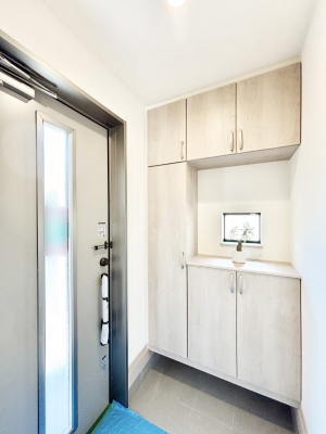 ց@ʔ͂Ƒ̎ʐ^G߂̃CeAŏIƂĉoł܂