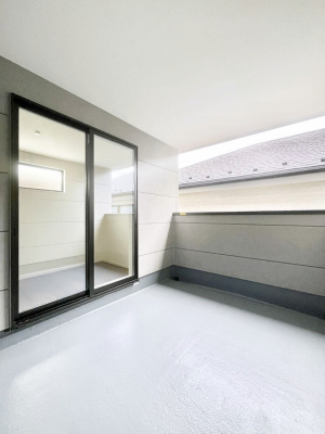 oRj[@Ci[oRj[Ȃ̂ŉJł󕨂oāAʂ̂ŊǂAXy[XƂďd󂵂܂B 