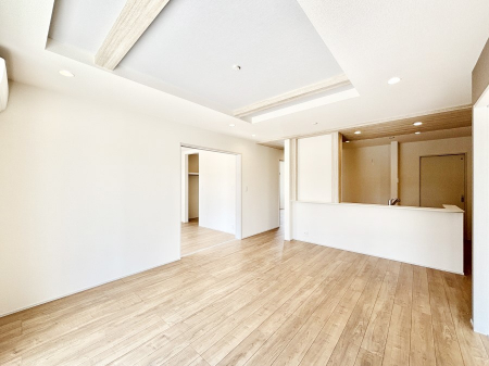 rO@18̂kcj͉Ƒ݂Ȃ̉KԁIƑ̂Ȃ厖ȃXy[XłB 