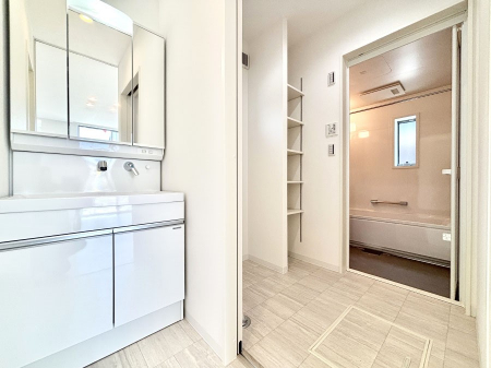 ʑEʏ@傫₷OʋŐʑ́AgȂ݃`FbN┧̂ɂ߂łB 