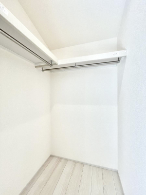 ̑@EH[NCN[[bgtŐԂLpł܂B