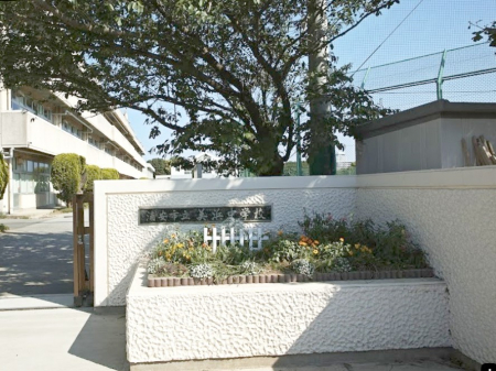 ���ӊ��@���w�Z 550m �Y���s�����l���w�Z