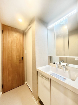 ���ʑ�E���ʏ��@���[�͂Ƌ@�\���ɗD�ꂽ���ʉ��ϑ�