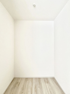 ̑@EH[NCN[[bgtŐԂLpł܂B