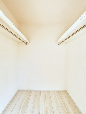 ̑@EH[NCN[[bgtŐԂLpł܂B